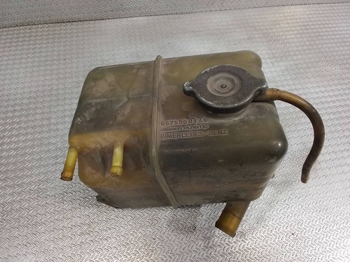Mercedes benz vario - 2004, vase