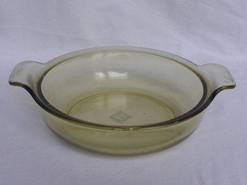 Vieux casserole sauteuse - casserole,