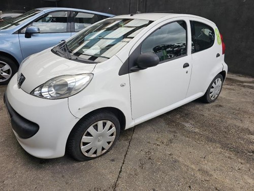 Plage arriere peugeot - plage,
