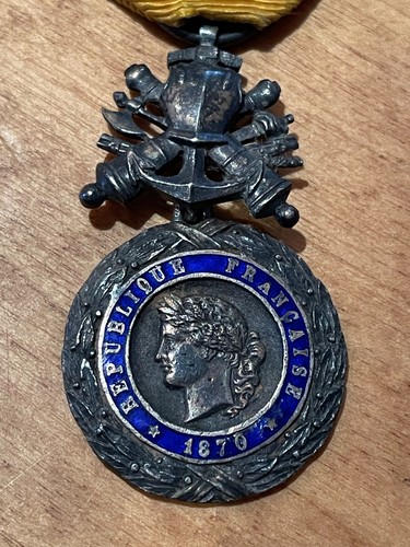 Médailles militaires - médailles,