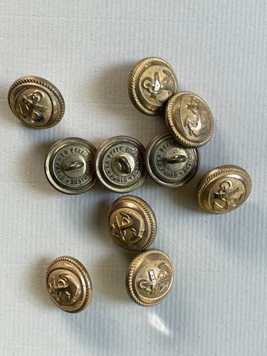 Boutons anciens laiton - 10, en