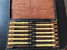 Ensemble de douze couteaux