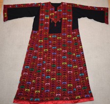 Robe Tatreez brodée main à