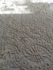 ANCIEN NAPPERON DESSUS DE MEUBLE DENTELLE DU PUY FUSEAUX ECRU 90X38 CM
