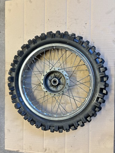 Roue arrière avec pneu - , cross