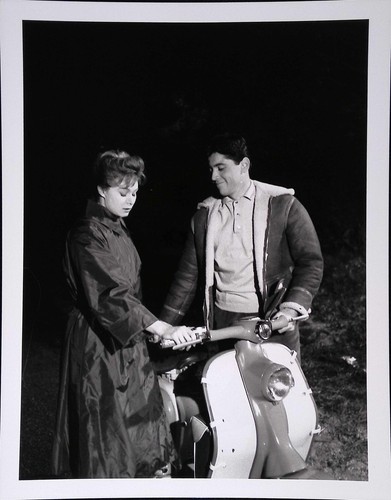 Sacha distel photo - sacha,