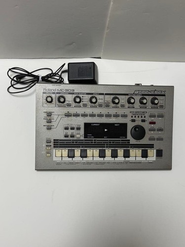 Roland 303 groove box - roland, mc-303