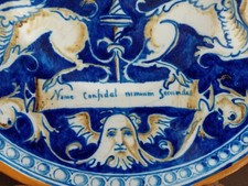 Rare Assiette XVIe majolique