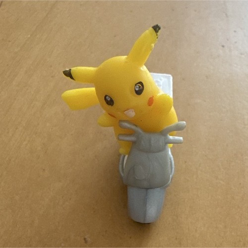 Figurine pikachu pokémon - pikachu, en