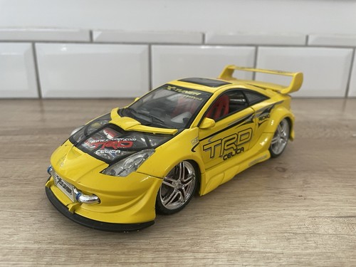 Voiture miniature toyota - voiture,