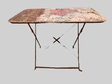 Table de jardin pliante en fer