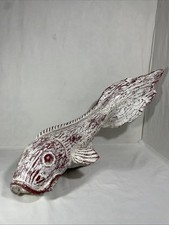 Sculpture carpe koï en bois