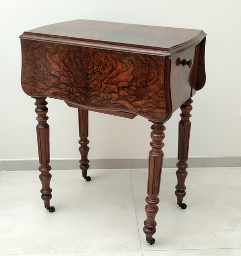 Petite table volets chevet - a,