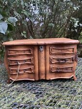 Master chest of drawers & box & wood & 19th century