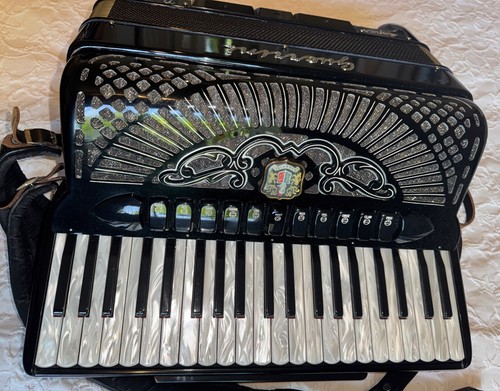Guerrini bass accordion - bass,