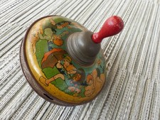 ANCIENNE TOUPIE en TOLE