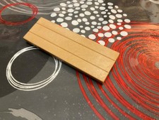 PETIT PLANCHER MARRON 9 x 3 cm