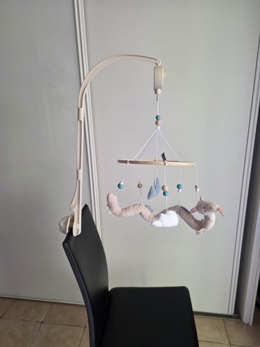Mobile bébé musical