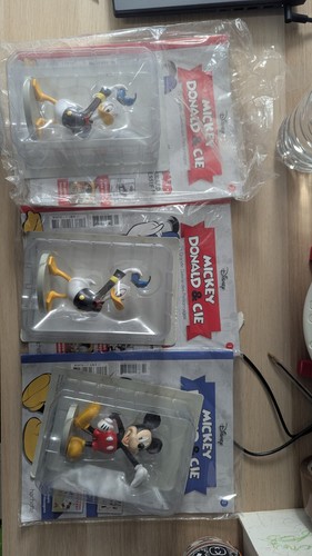 Lot figurines resine donald - lot,