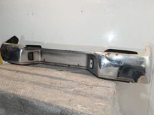 Pare choc arriere NISSAN