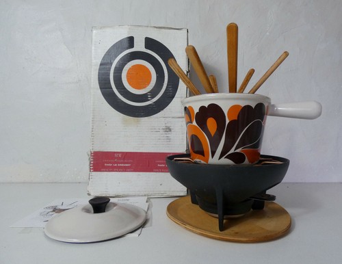 Service fondue creuset - à, le