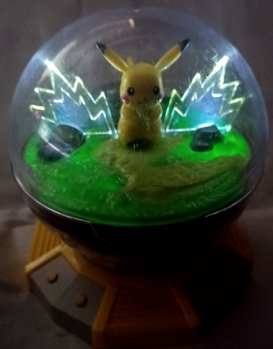 Globe pokemon pikachu - globe, 5"