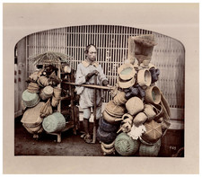Japan, Street Vendor vintage albumen print Tirage albuminé rehaussé  19,5x22