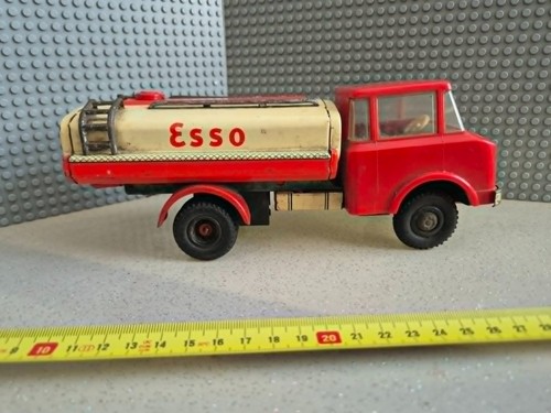 Camion citerne esso tôle - esso,