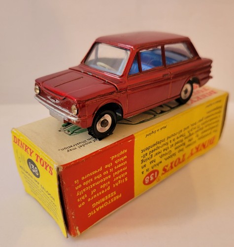 Dinky toys 138 hillman saloon - toys,