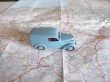 RENAULT Juvaquatre bleue