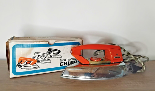 Ancien fer repasser calor - ancien, a