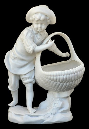 Tres belle ancienne figurine - belle,