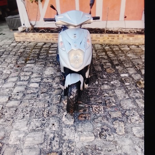 Vendre toutes pièces - À,