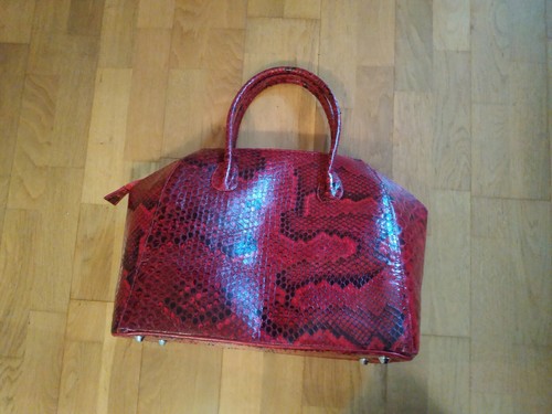 Sac main rouge peau de - peau,
