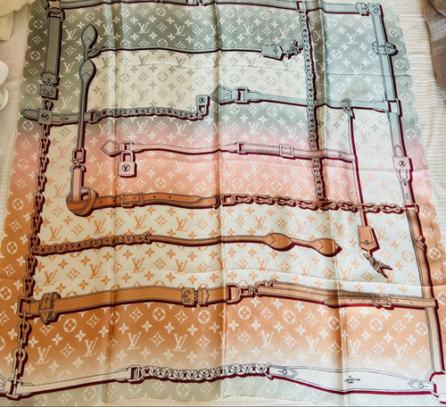 Foulard louis vuitton carré - foulard,
