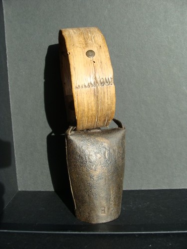 Clarine ovin ancienne - /, cloche