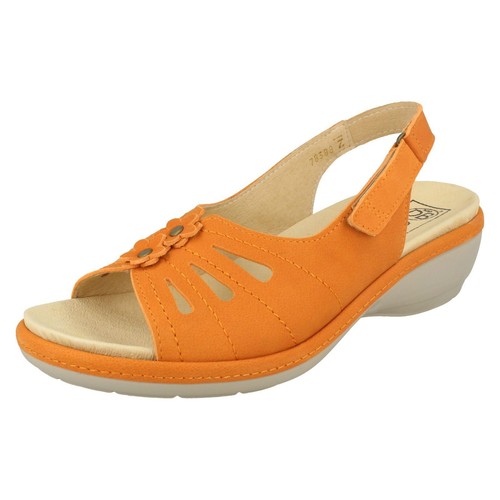 Sandales talons slingback - À,