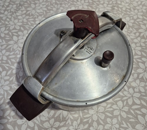Cocotte minute ancienne made - ancienne,