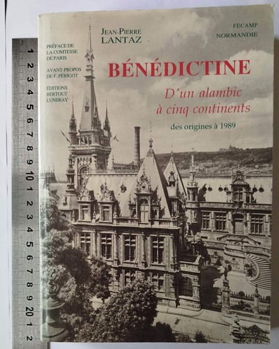 Benedictine un alambic a - benedictine,