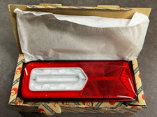 Feu arrière droit à LED RH
