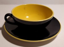Tasse et soucoupe VILLEROY BOCH Mettlach SAAR jaune noir modéle Biarritz