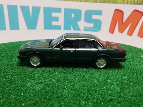 Tay32110015 jaguar xj6 vert - xj6,