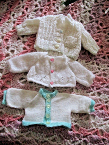 Lot gilets poupée tricot - lot,