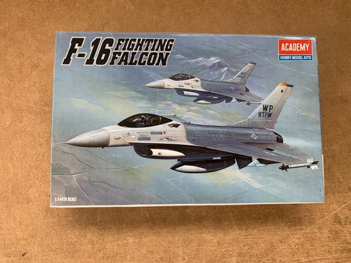 Academy maquette avion - avion, f16a