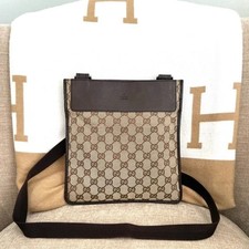 Gucci GG Canvas Flat Messenger