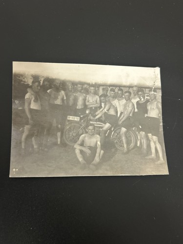 Photo moto ancienne - photo,