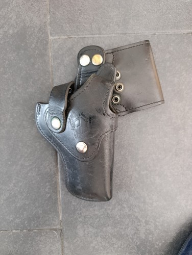 Holster cuir noir avec