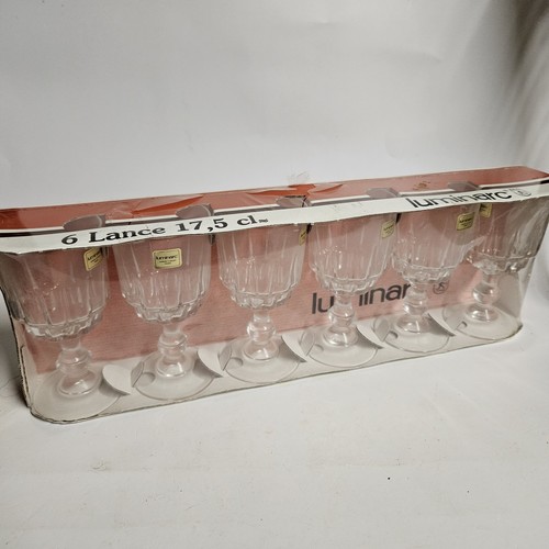 Lot verres a pieds - lot,
