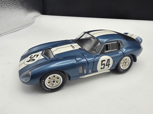 Cobra daytona coupe 1965 - cobra,