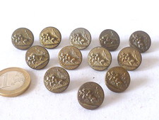 12 ANCIENS BOUTONS DE CHASSE